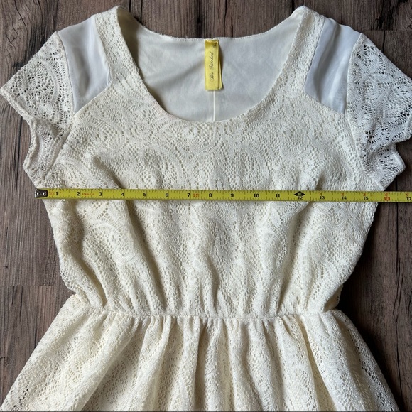 Bee Stitched x Francesca’s | Lace White Dress - Picture 9 of 14